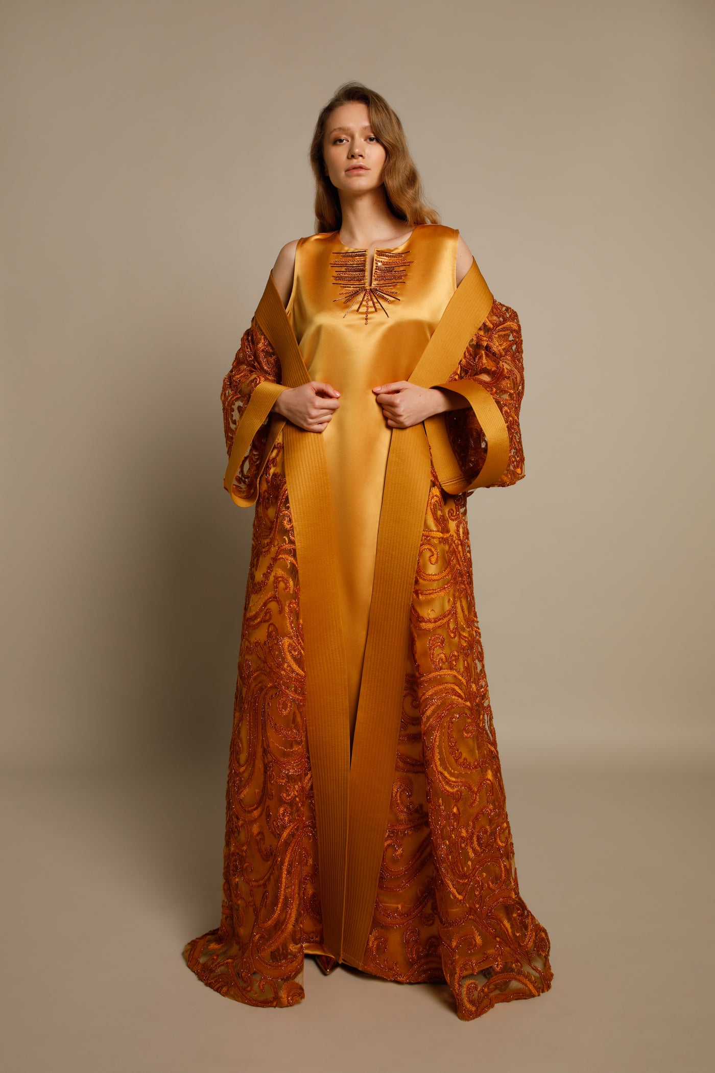 Hosta Bisht Set